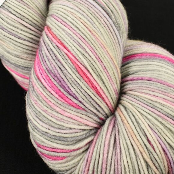 Gauge Dyeworks Merino Twist Fingering Yarn Superwash Wool Nylon Morning Color - Picture 2 of 4